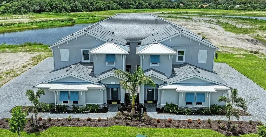 10016 Rembrandt Way Bradenton FL 34212
