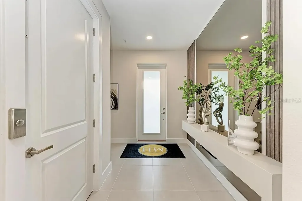 10016 Rembrandt Way Bradenton FL 34212