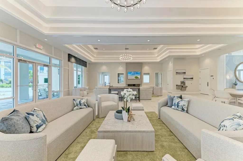 10016 Rembrandt Way Bradenton FL 34212