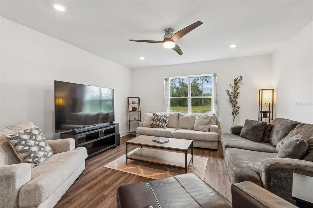 3883 Capri Coast Drive Plant City FL 33565