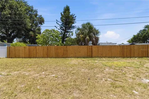 5807 16th Street W Bradenton FL 34207