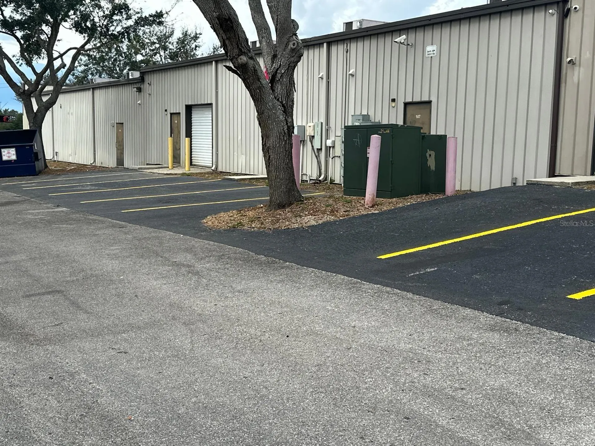 1727 E Busch Boulevard E Tampa FL 33612