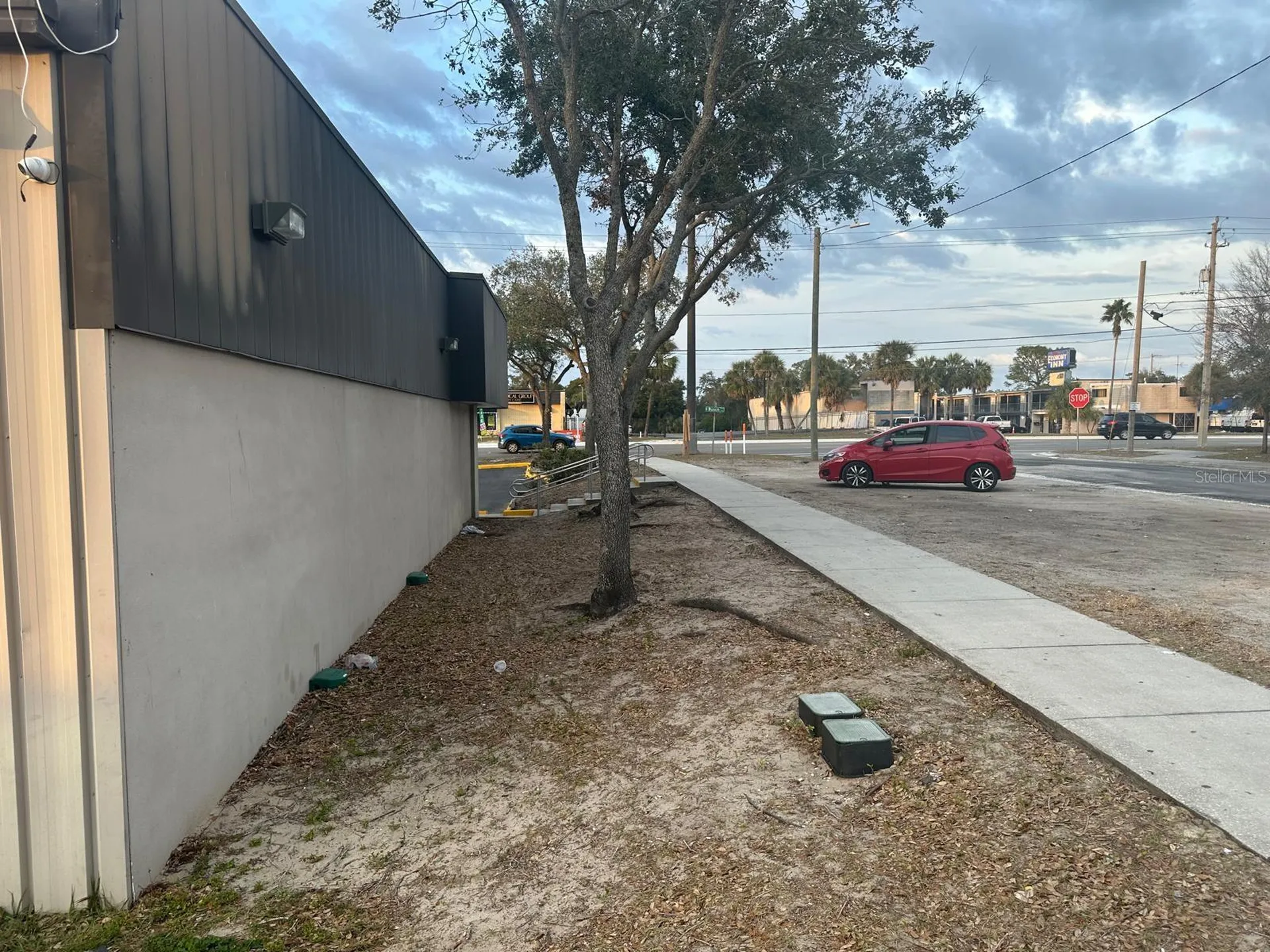 1727 E Busch Boulevard E Tampa FL 33612