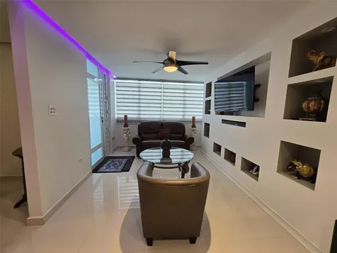 2 A Guaynabo PR 00969