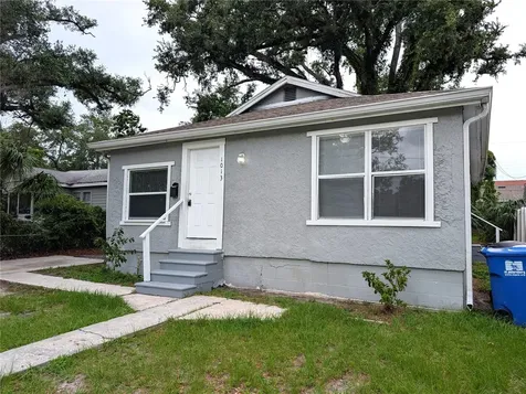 1013 20th Avenue S St Petersburg FL 33705
