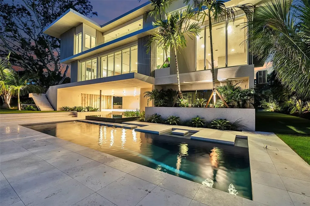 500 Harbor Cove Circle Longboat Key FL 34228
