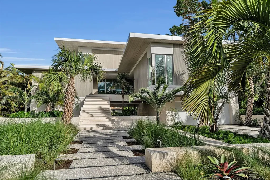 500 Harbor Cove Circle Longboat Key FL 34228