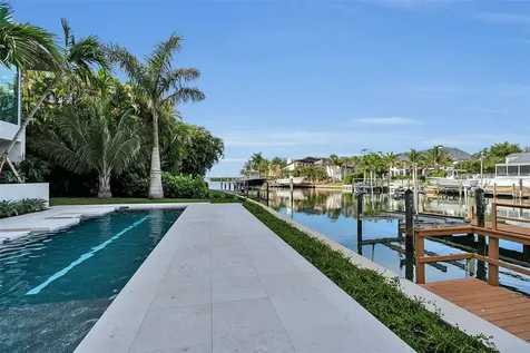 500 Harbor Cove Circle Longboat Key FL 34228