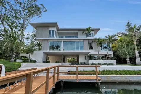 500 Harbor Cove Circle Longboat Key FL 34228