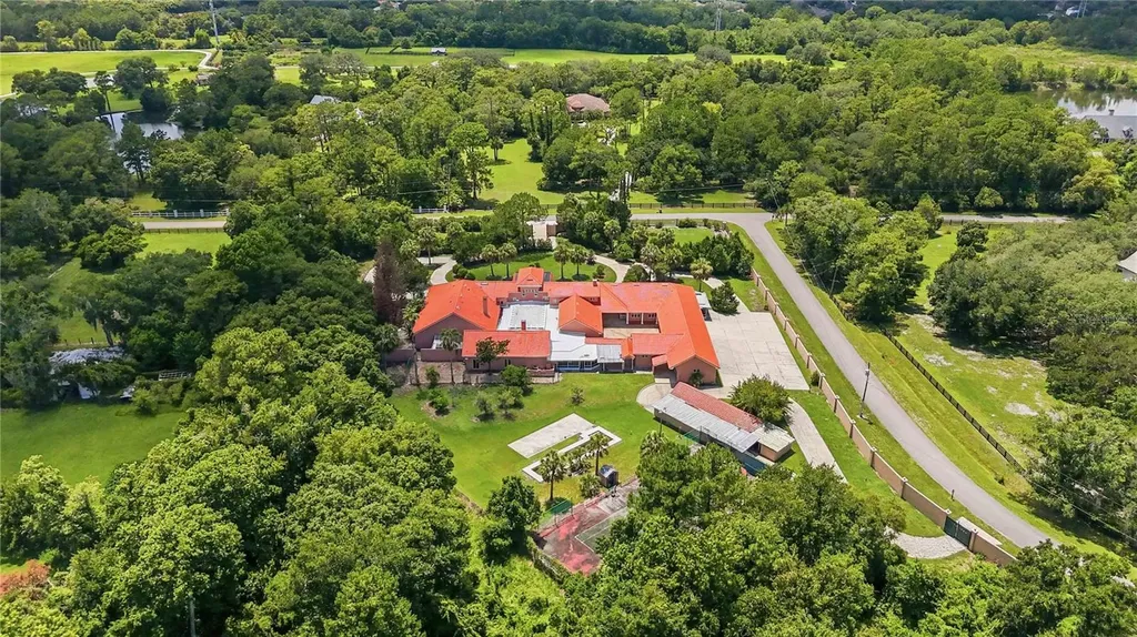 593 Dunmar Circle Winter Springs FL 32708