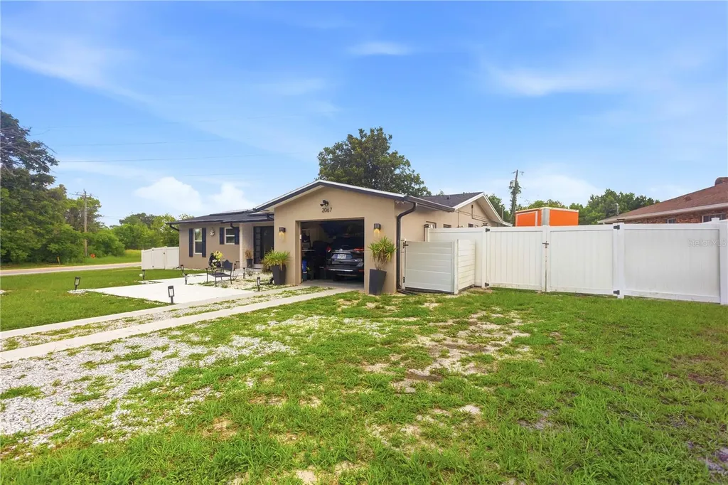 2067 E Barlington Drive Deltona FL 32725