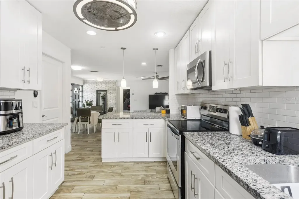 2067 E Barlington Drive Deltona FL 32725