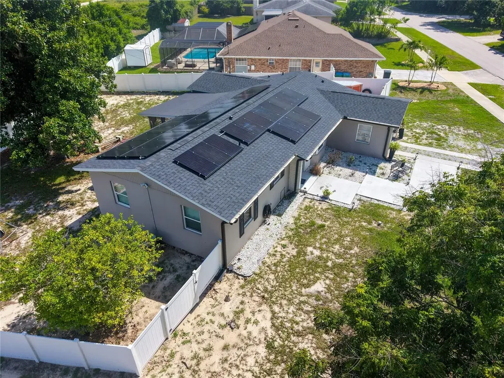 2067 E Barlington Drive Deltona FL 32725