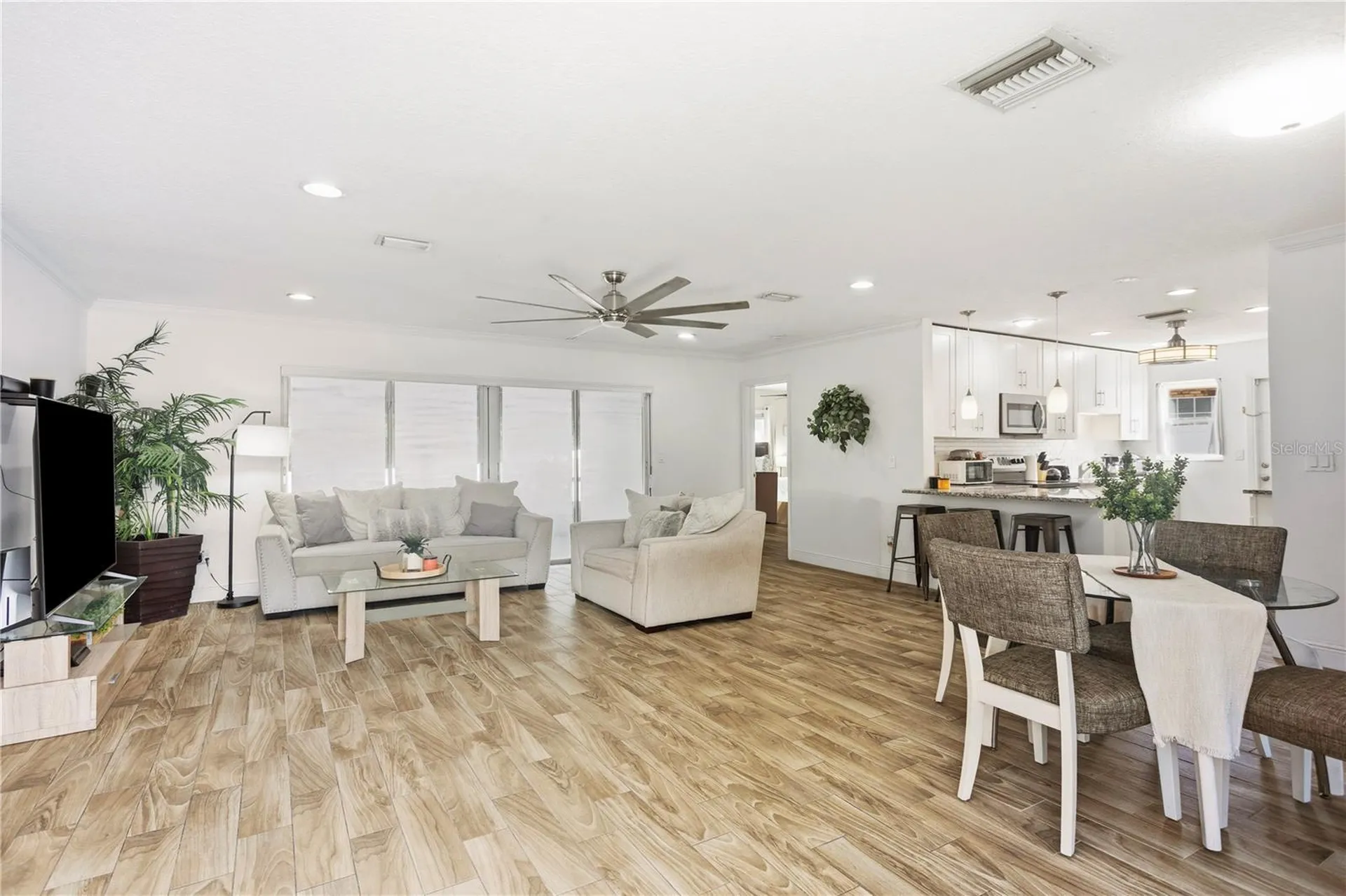 2067 E Barlington Drive Deltona FL 32725