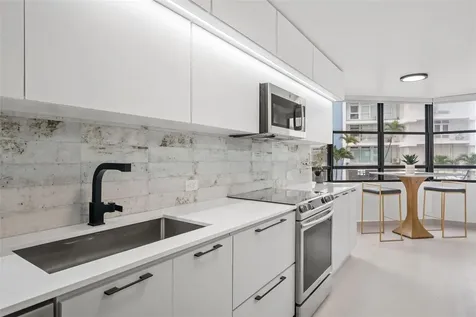 2 Condado Princess Washington San Juan PR 00911