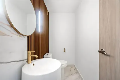 2 Condado Princess Washington San Juan PR 00911