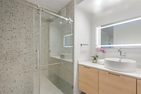 2 Condado Princess Washington San Juan PR 00911