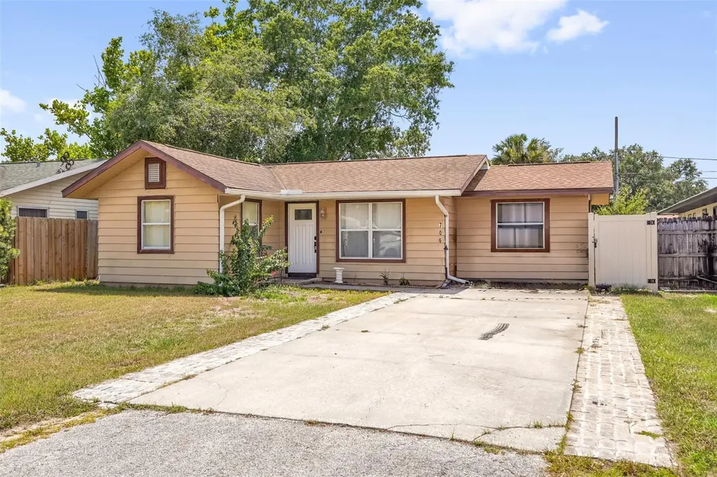 706 Jersey Avenue St Cloud FL 34769
