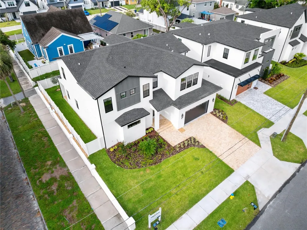 3202 A W La Salle Street Tampa FL 33607