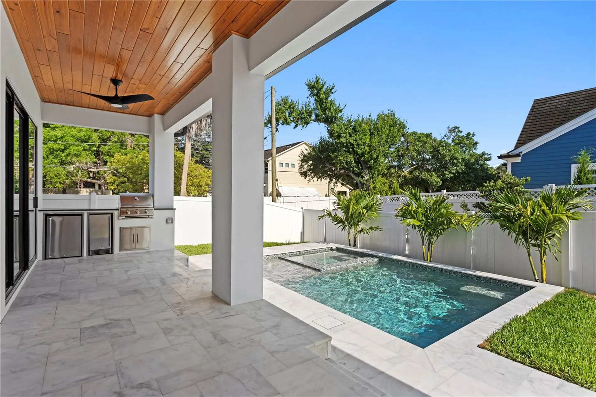 3202 A W La Salle Street Tampa FL 33607