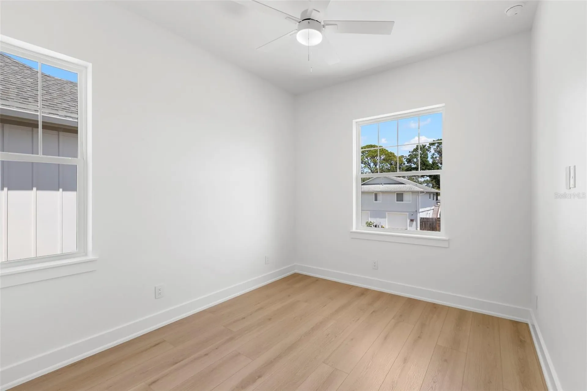 1868 Mississippi Avenue NE St Petersburg FL 33703