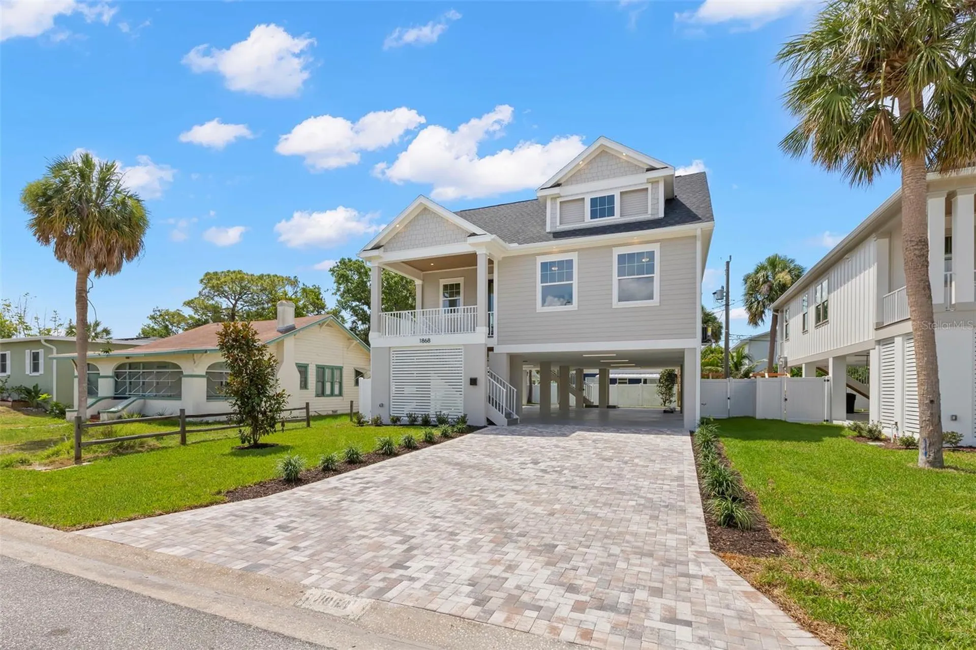 1868 Mississippi Avenue NE St Petersburg FL 33703