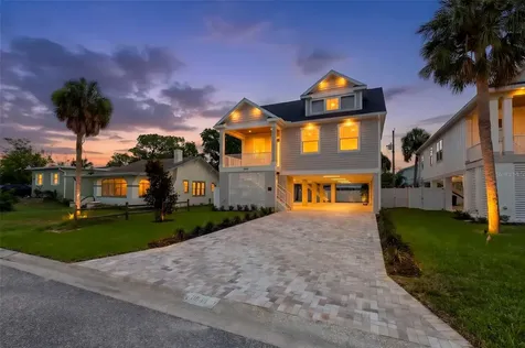 1868 Mississippi Avenue NE St Petersburg FL 33703
