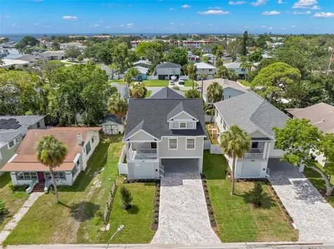 1868 Mississippi Avenue NE St Petersburg FL 33703