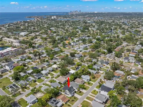 1868 Mississippi Avenue NE St Petersburg FL 33703