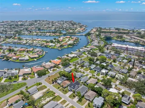 1868 Mississippi Avenue NE St Petersburg FL 33703