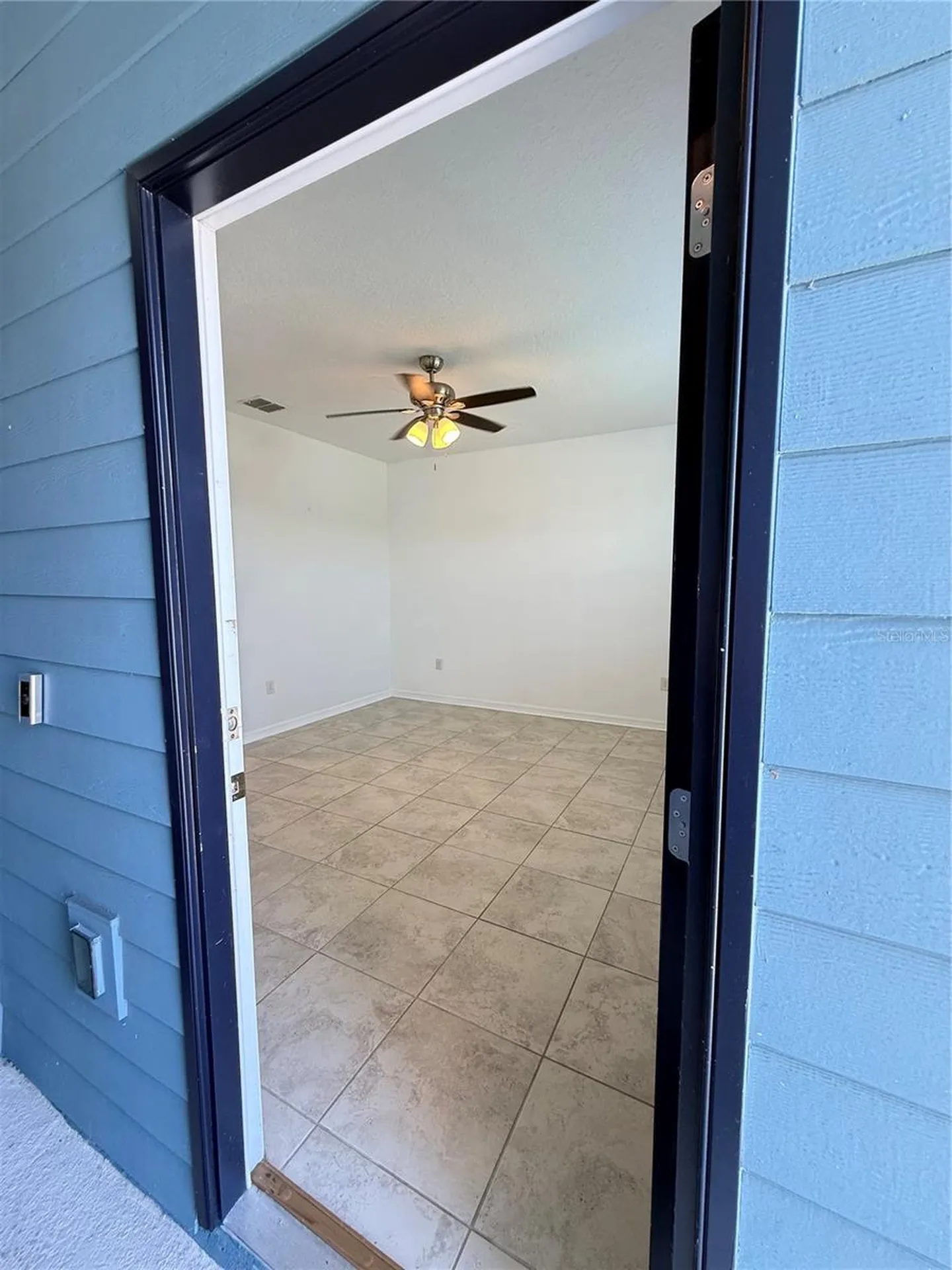 2002 Myrtle Pine Unit 1 Street Kissimmee FL 34746