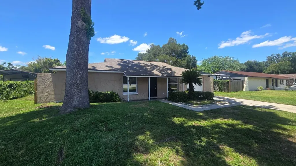 1726 Elise Marie Drive Seffner FL 33584