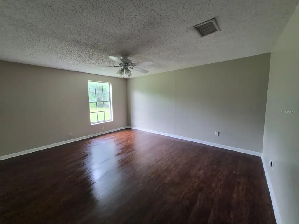 1726 Elise Marie Drive Seffner FL 33584