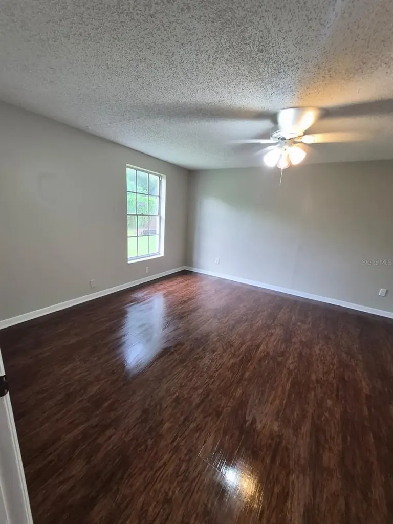 1726 Elise Marie Drive Seffner FL 33584