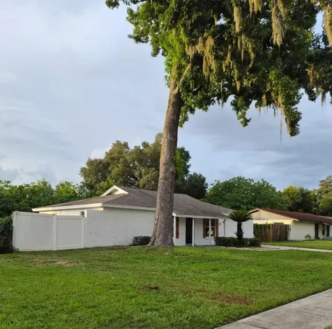 1726 Elise Marie Drive Seffner FL 33584