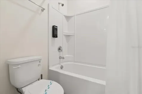 1582 Mermaid Cove Way Kissimmee FL 34747