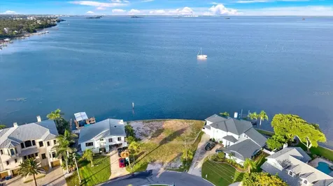 121 Augusta Avenue Palm Harbor FL 34683