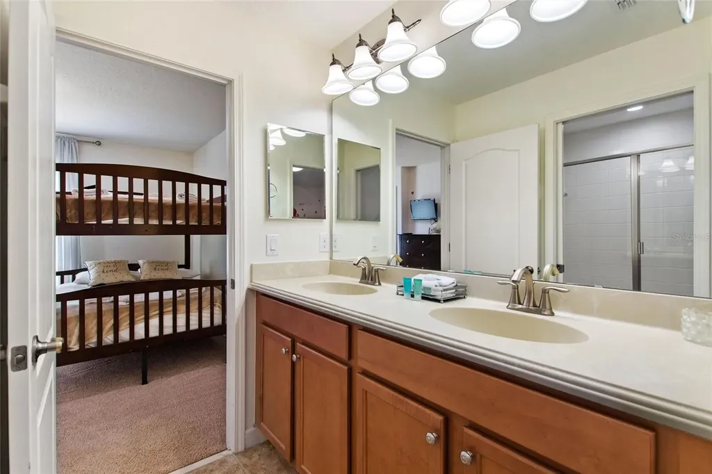 1428 Thunderbird Road Davenport FL 33896