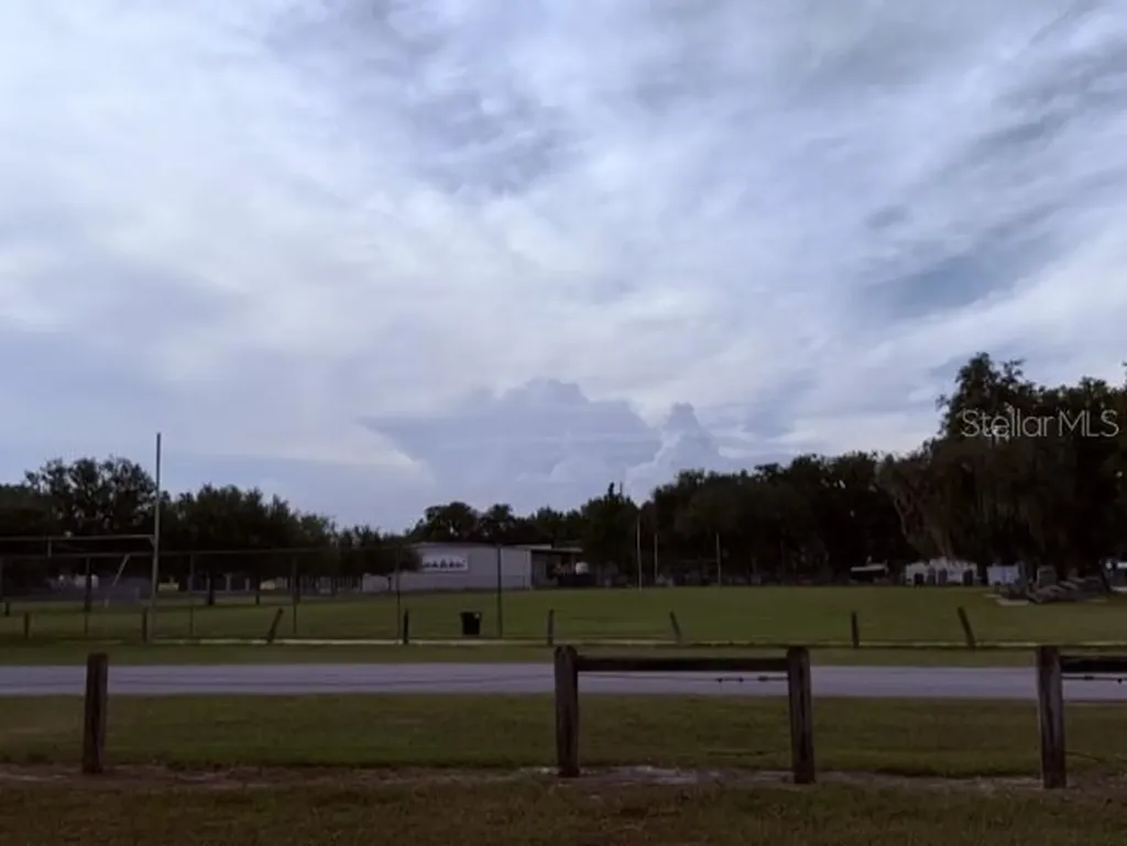Cr 604 Bushnell FL 33513