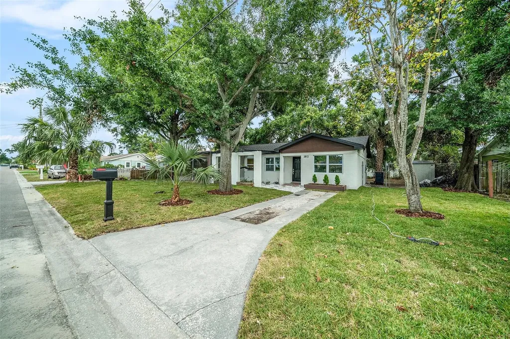 3812 W Rogers Avenue Tampa FL 33611