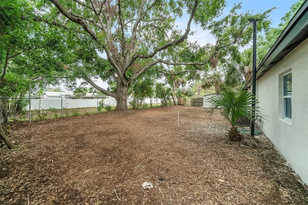 3812 W Rogers Avenue Tampa FL 33611