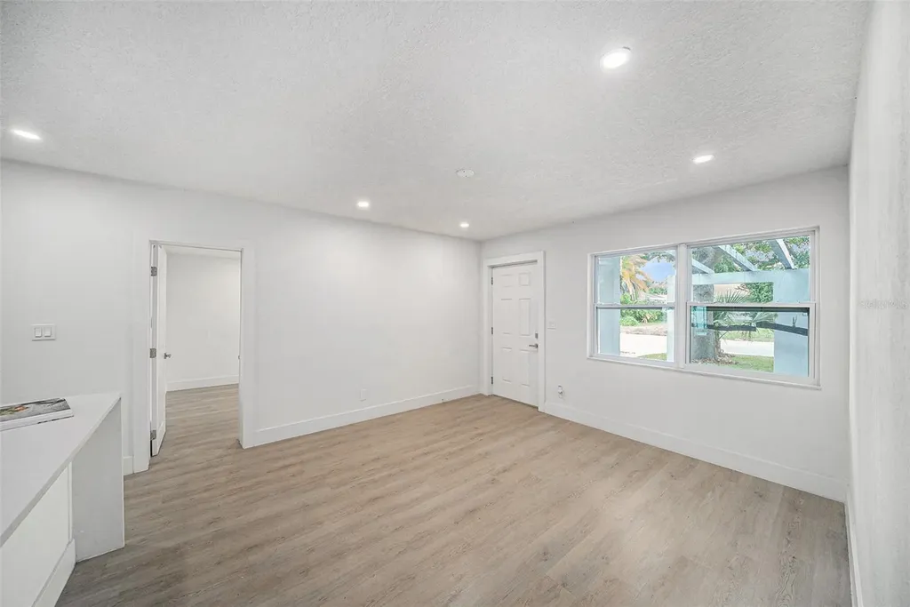 3812 W Rogers Avenue Tampa FL 33611