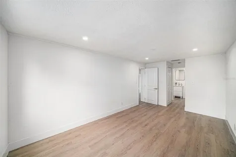 3812 W Rogers Avenue Tampa FL 33611