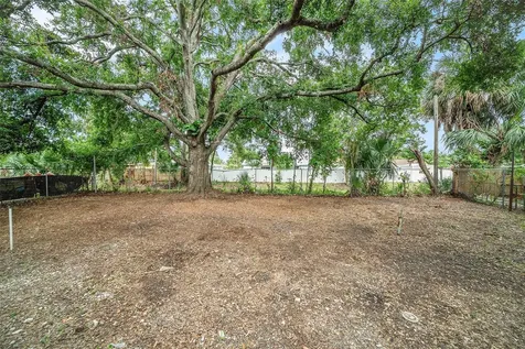 3812 W Rogers Avenue Tampa FL 33611