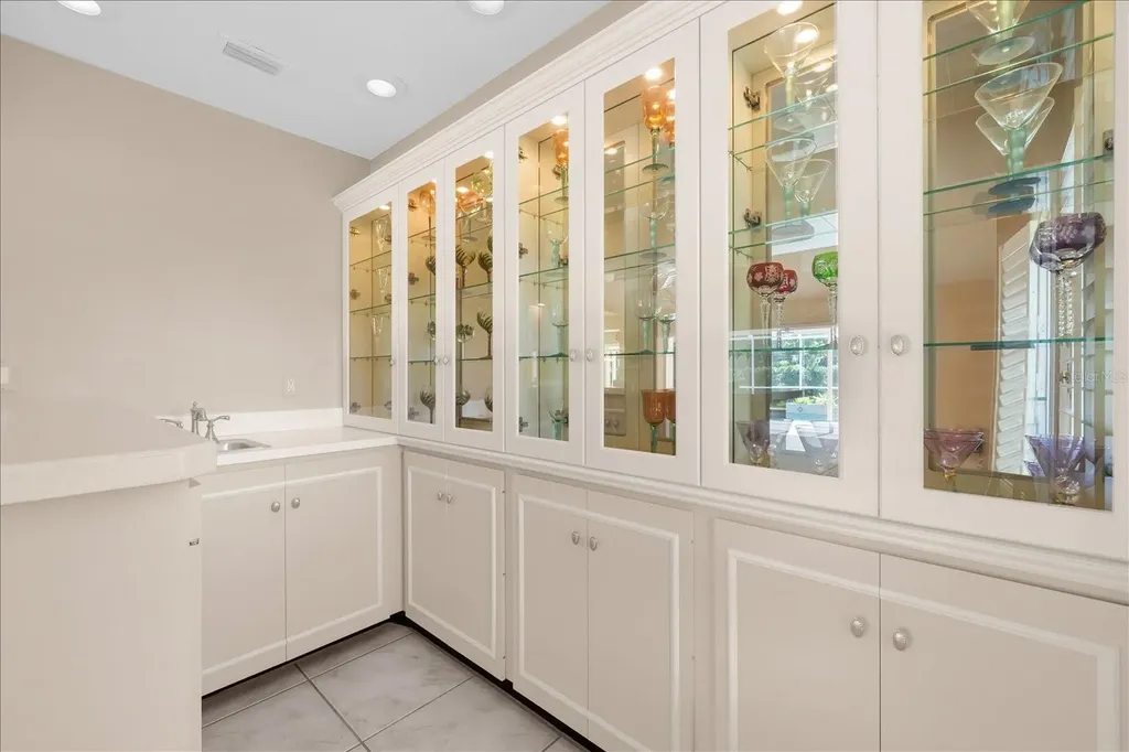 4010 Country View Drive Sarasota FL 34233