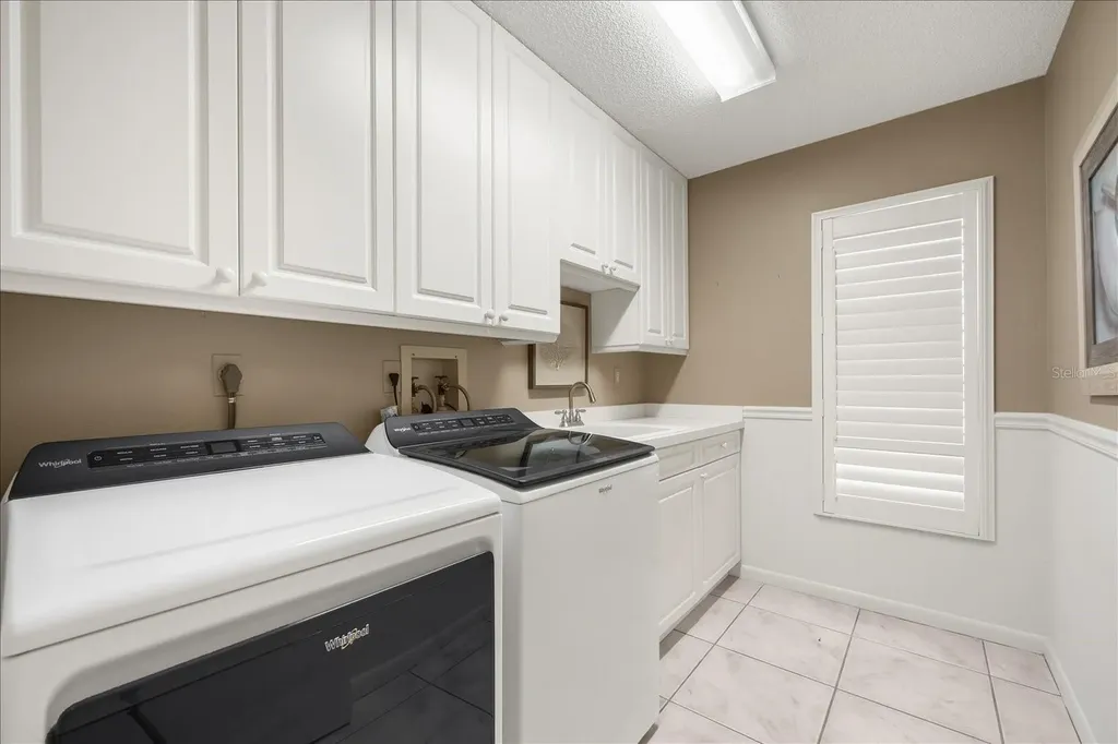 4010 Country View Drive Sarasota FL 34233