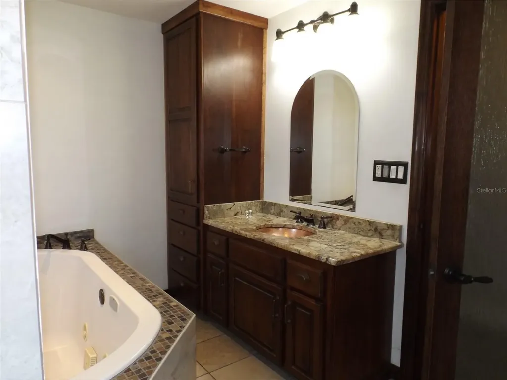 199 8th Street SE Winter Haven FL 33880