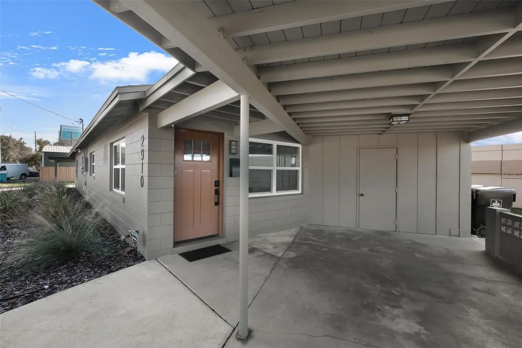 2910 Dade Avenue Orlando FL 32804