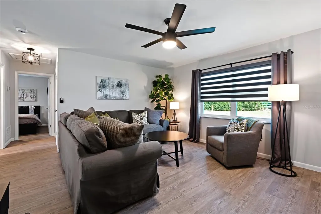 2910 Dade Avenue Orlando FL 32804