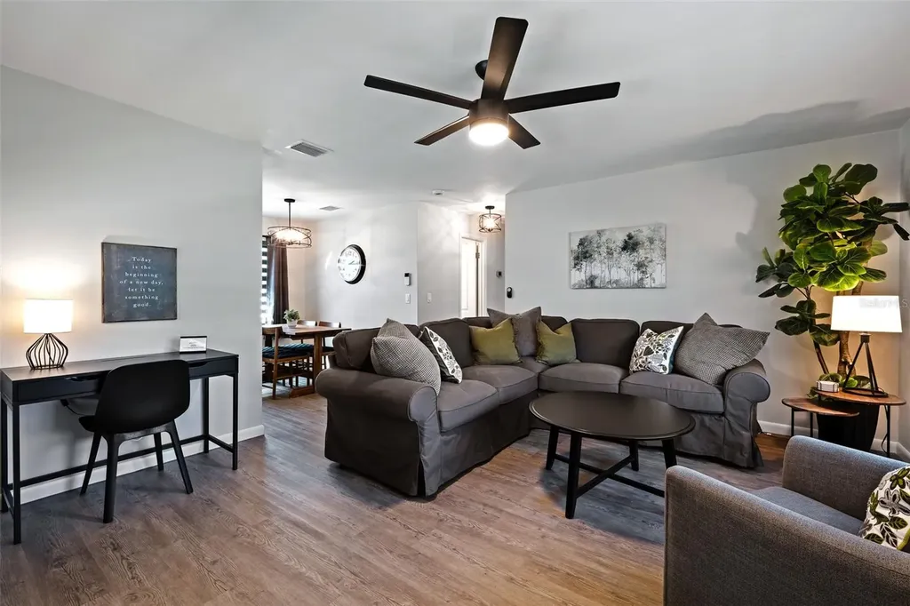 2910 Dade Avenue Orlando FL 32804